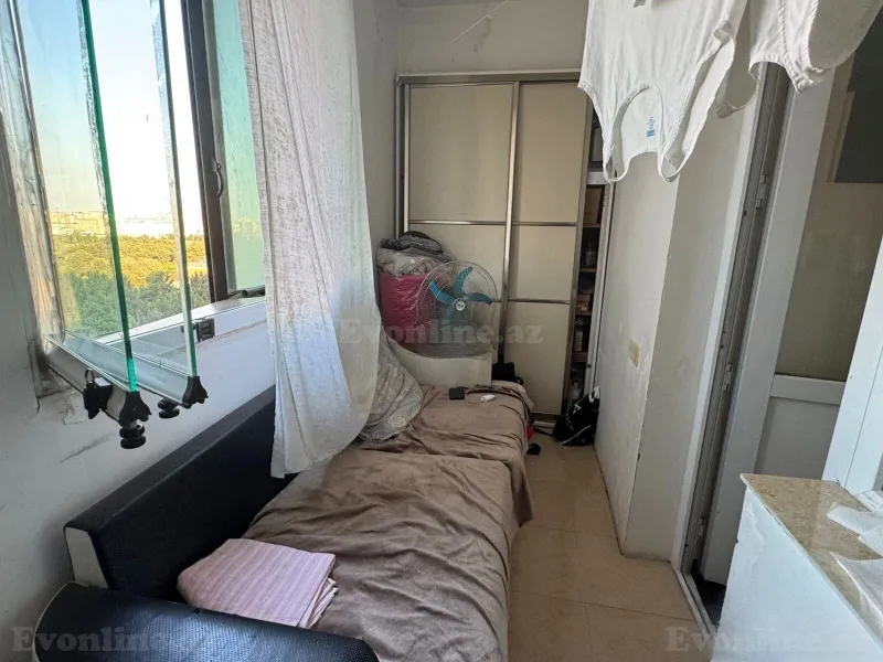 Satılır 2 otaqlı Mənzil Köhnə tikili 65 m² Nərimanov r. - şəkil 6
