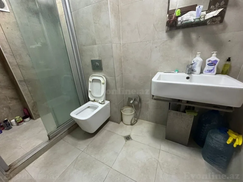 Satılır 2 otaqlı Mənzil Köhnə tikili 65 m² Nərimanov r. - şəkil 10