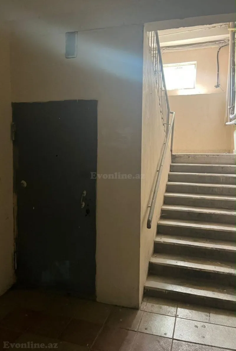 Satılır 3 otaqlı Mənzil Köhnə tikili 100 m² Gənclik m. - şəkil 14