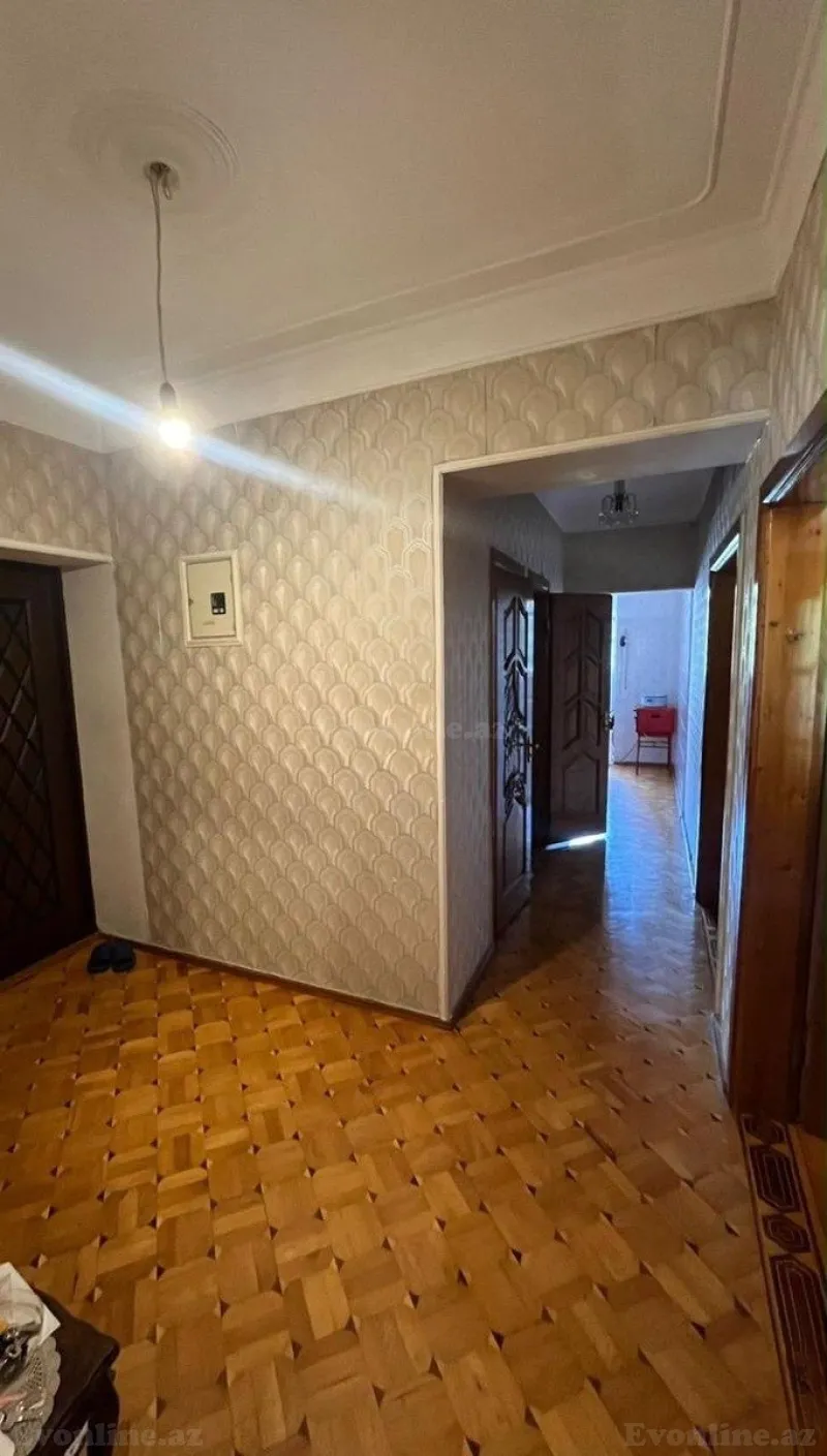 Satılır 3 otaqlı Mənzil Köhnə tikili 100 m² Gənclik m. - şəkil 15