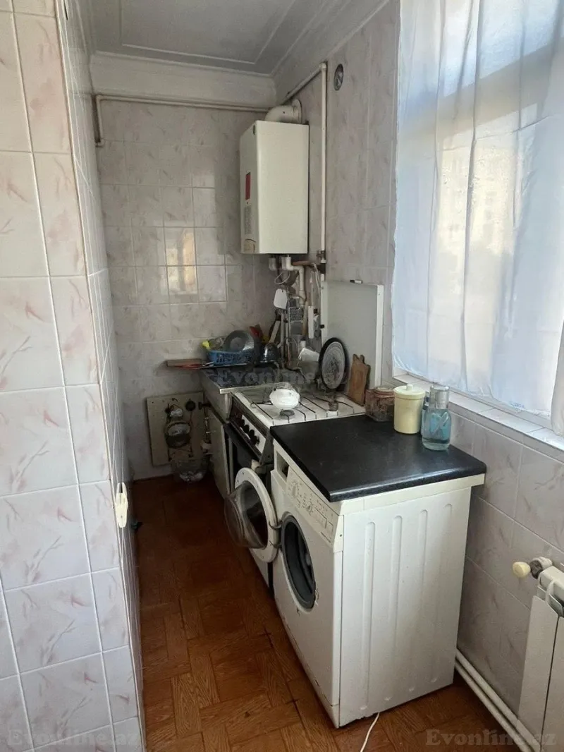 Satılır 3 otaqlı Mənzil Köhnə tikili 100 m² Gənclik m. - şəkil 21