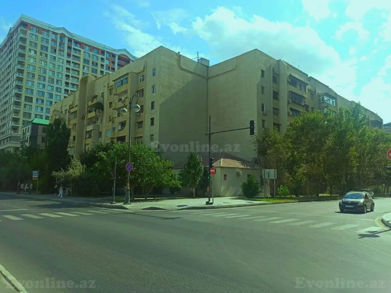 3 otaqlı Mənzil 82 m² Xətai r. Satılır