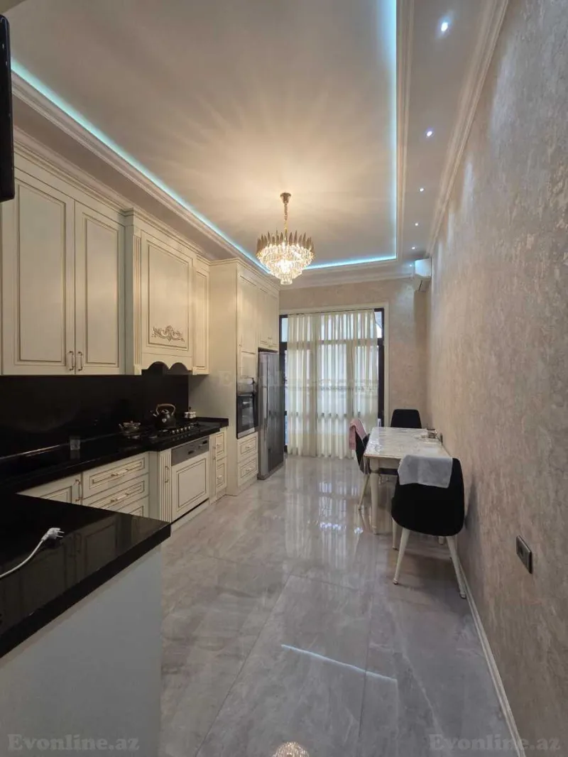 Satılır 3 otaqlı Mənzil Yeni tikili 141 m² Nərimanov r. - şəkil 3