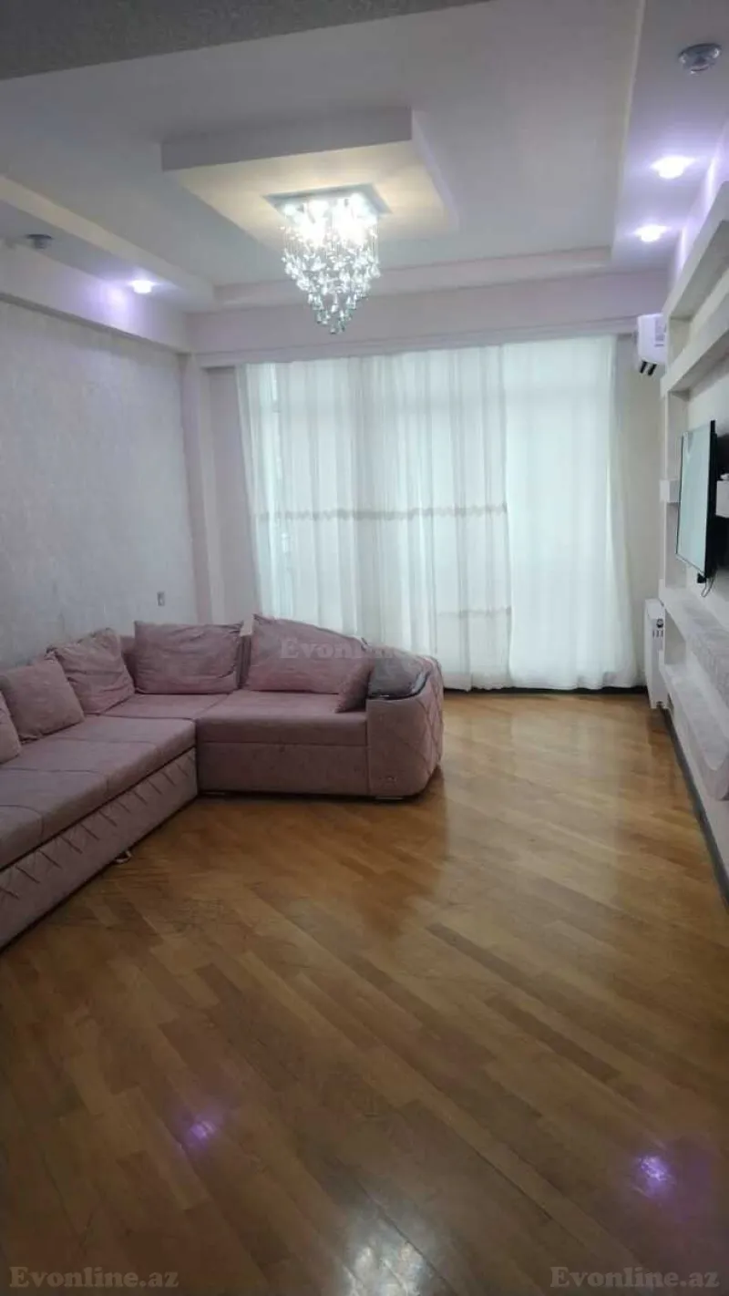3 otaqlı Mənzil 76 m² 20 Yanvar m. Kirayə verilir