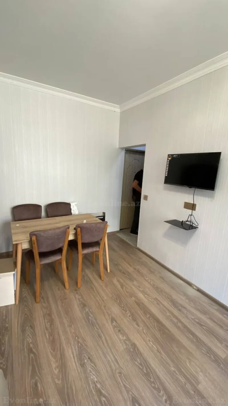 Kirayə verilir 1 otaqlı Mənzil Köhnə tikili 40 m² Gənclik m. - şəkil 4