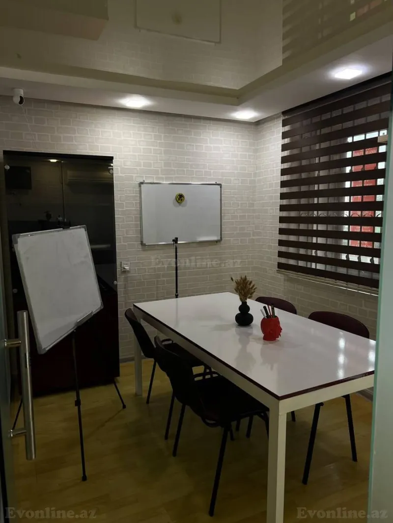 Kirayə verilir Ofis 10 m² Binəqədi r.