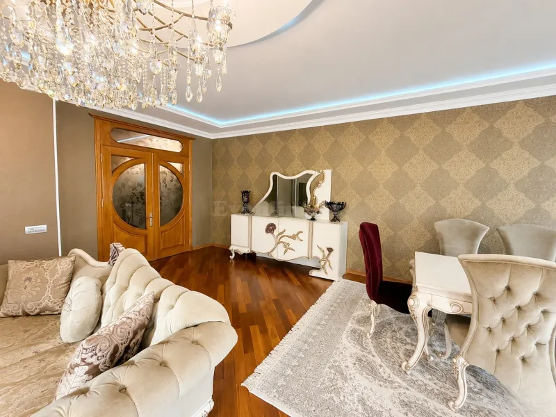 Satılır 3 otaqlı Mənzil Yeni tikili 168 m² 8 Noyabr m. - şəkil 4