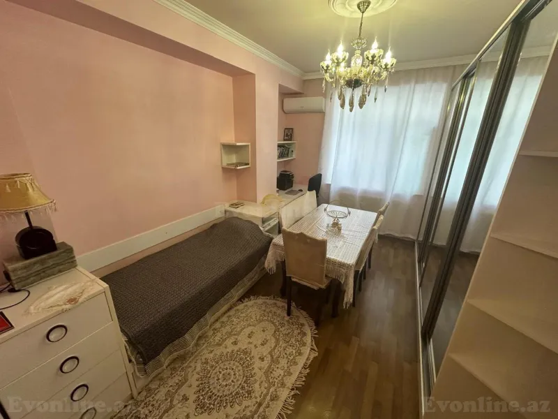 Satılır 3 otaqlı Mənzil Yeni tikili 110 m² Qara Qarayev m. - şəkil 4