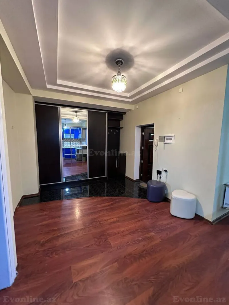 3 otaqlı Mənzil 125 m² Nəriman Nərimanov m. Kirayə verilir