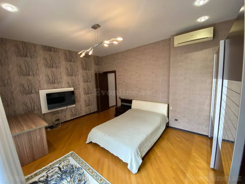 Satılır 4 otaqlı Mənzil Yeni tikili 200 m² 28 May m. - şəkil 5