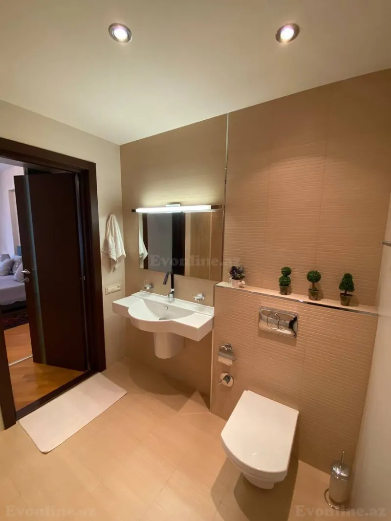 Satılır 4 otaqlı Mənzil Yeni tikili 200 m² 28 May m. - şəkil 12