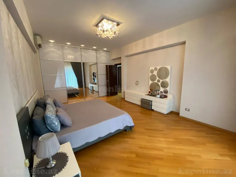 Satılır 4 otaqlı Mənzil Yeni tikili 200 m² 28 May m. - şəkil 13