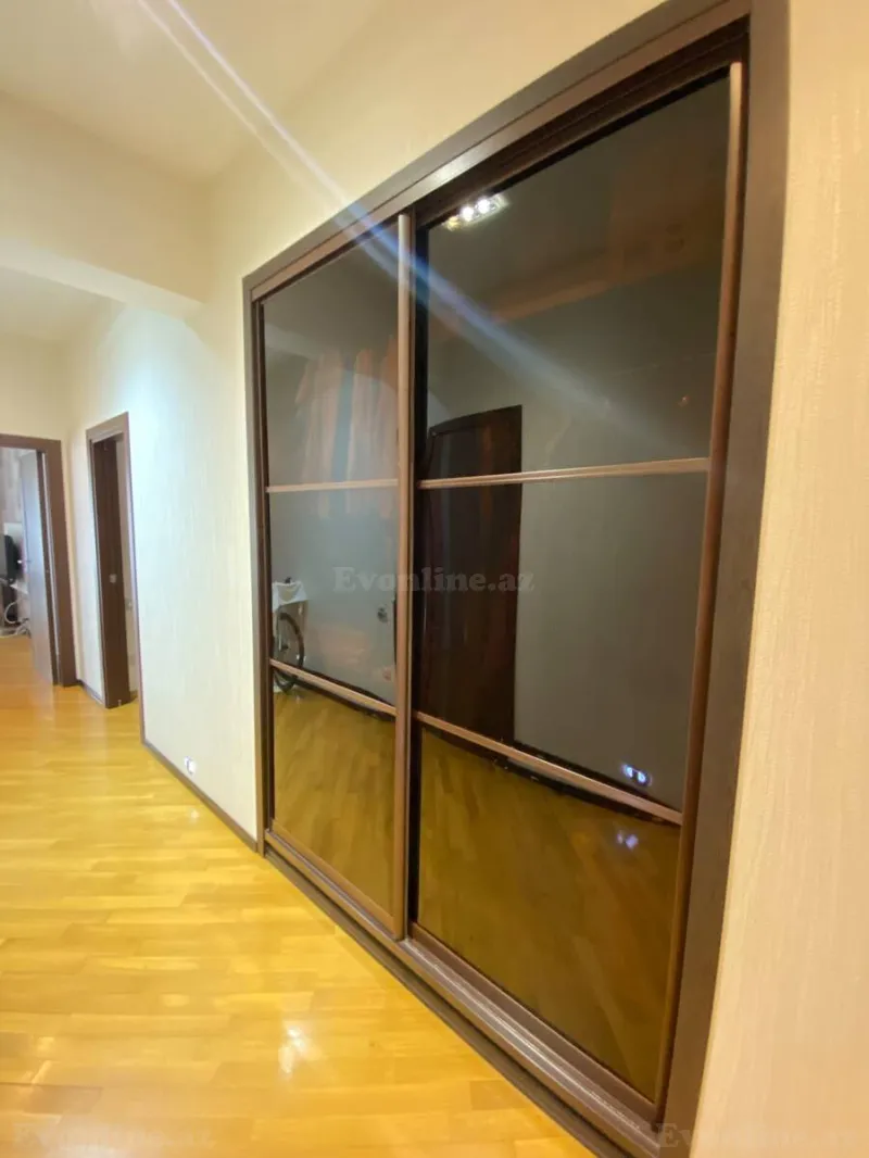 Satılır 4 otaqlı Mənzil Yeni tikili 200 m² 28 May m. - şəkil 14