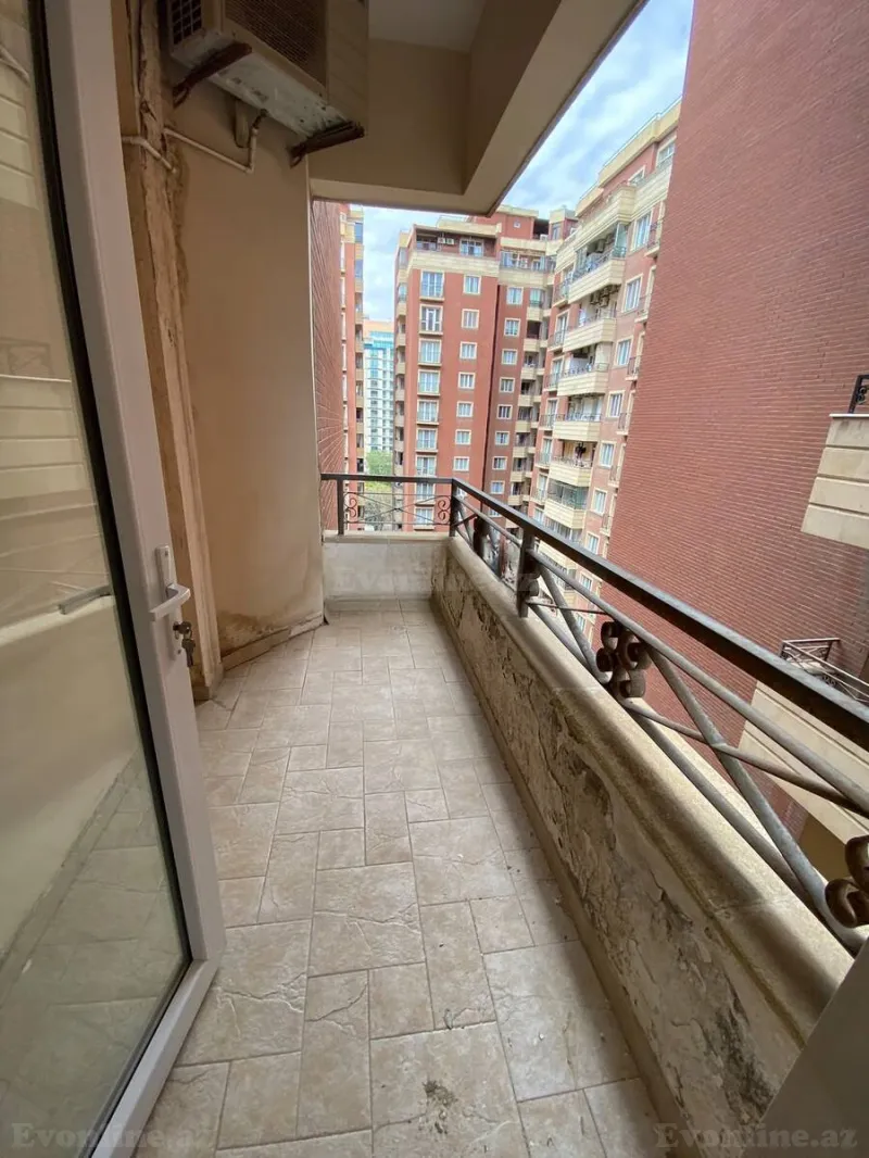 Satılır 4 otaqlı Mənzil Yeni tikili 200 m² 28 May m. - şəkil 15