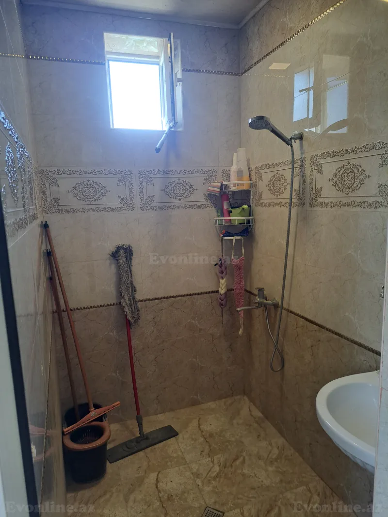 Satılır 6 otaqlı Həyət evi 4 m² Qobu - şəkil 5