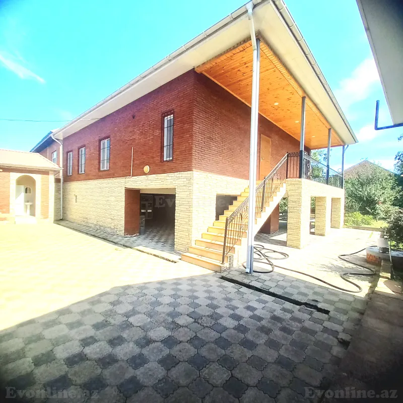 6 otaqlı Həyət evi 320 m² Lənkəran Satılır
