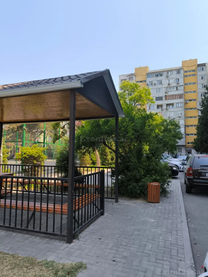 Satılır 2 otaqlı Mənzil Köhnə tikili 41 m² Gənclik m.