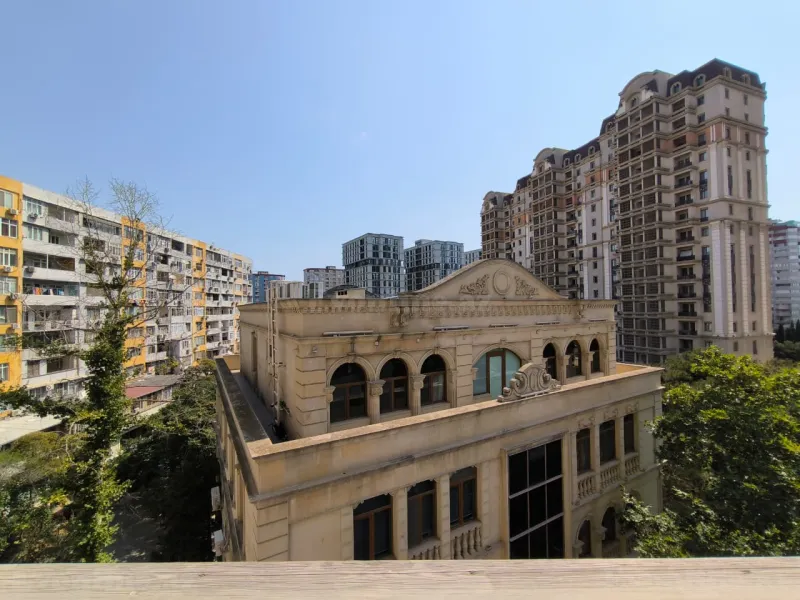 Satılır 2 otaqlı Mənzil Köhnə tikili 41 m² Gənclik m. - şəkil 24