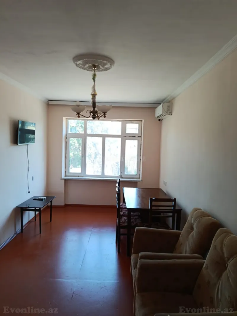 Satılır 2 otaqlı Mənzil Köhnə tikili 30 m² 8-ci kilometr - şəkil 2
