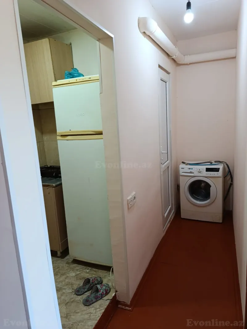 Satılır 2 otaqlı Mənzil Köhnə tikili 30 m² 8-ci kilometr - şəkil 3