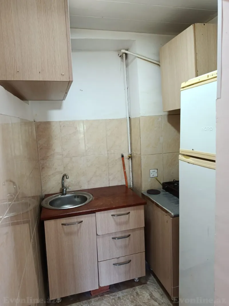 Satılır 2 otaqlı Mənzil Köhnə tikili 30 m² 8-ci kilometr - şəkil 4