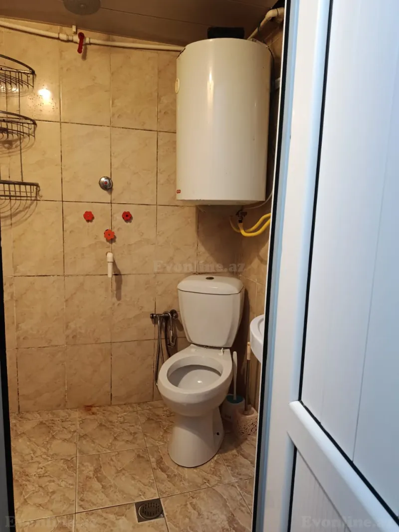 Satılır 2 otaqlı Mənzil Köhnə tikili 30 m² 8-ci kilometr - şəkil 5