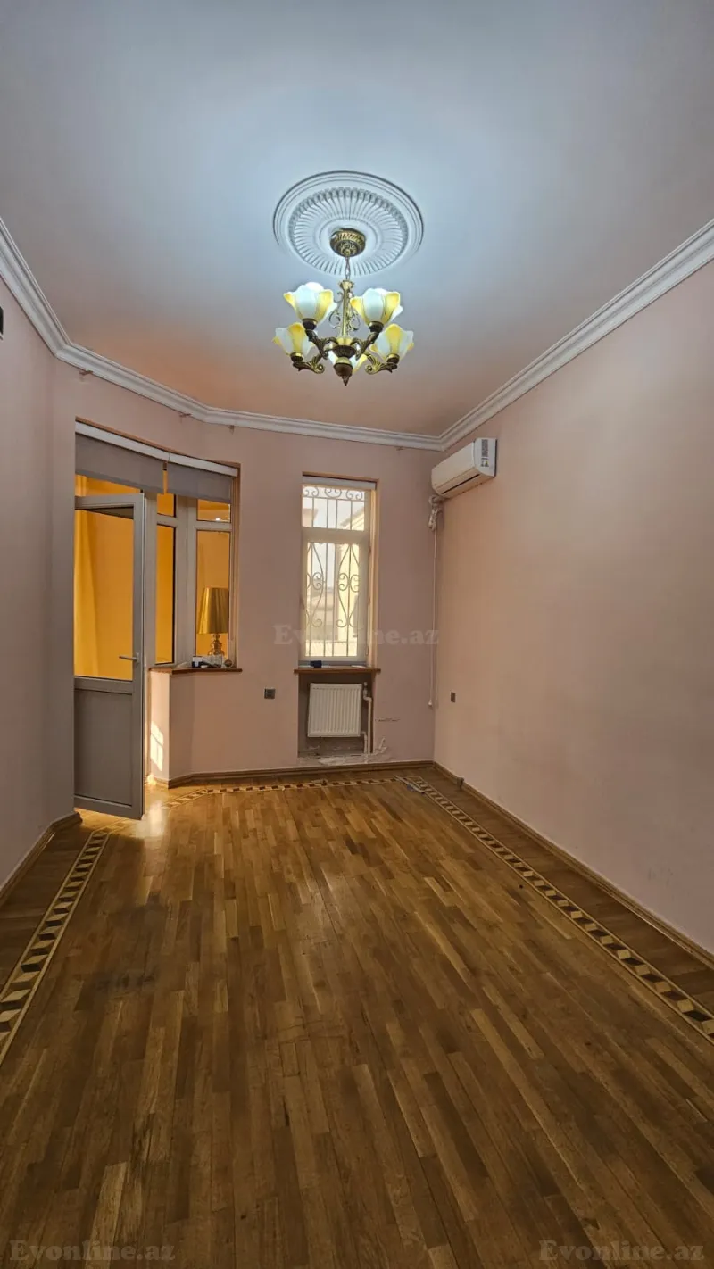 Kirayə verilir 10 otaqlı Həyət evi 5.8 m² Atatürk pr. - şəkil 6