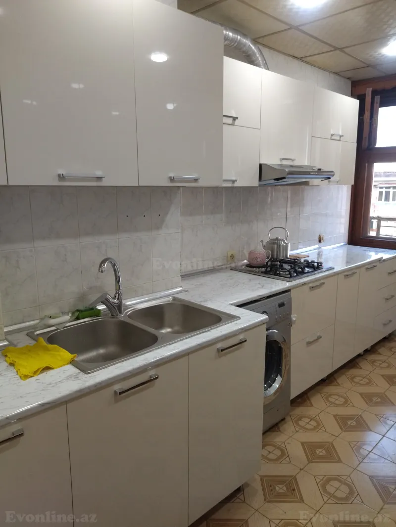 Kirayə verilir 3 otaqlı Mənzil Köhnə tikili 90 m² 8 Noyabr m. - şəkil 8