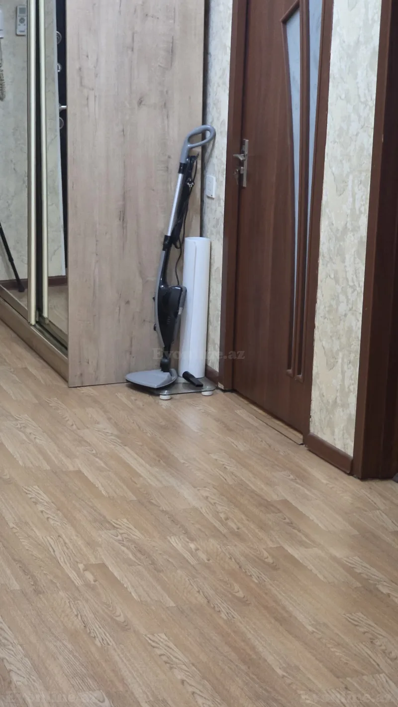 Satılır 4 otaqlı Mənzil Köhnə tikili 110 m² Yasamal - şəkil 4