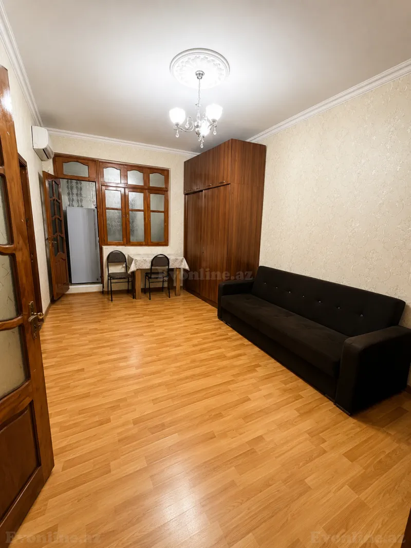 Satılır 2 otaqlı Mənzil Köhnə tikili 46 m² 2-ci mikrorayon