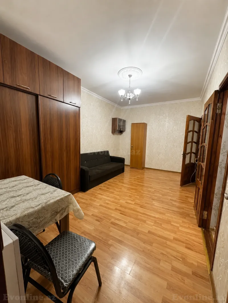 Satılır 2 otaqlı Mənzil Köhnə tikili 46 m² 2-ci mikrorayon - şəkil 2