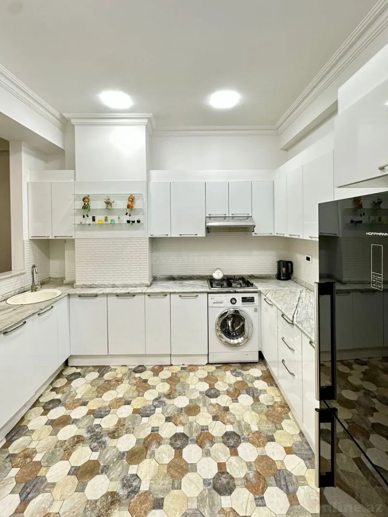 Kirayə verilir 3 otaqlı Mənzil Yeni tikili 120 m² 28 May m. - şəkil 11