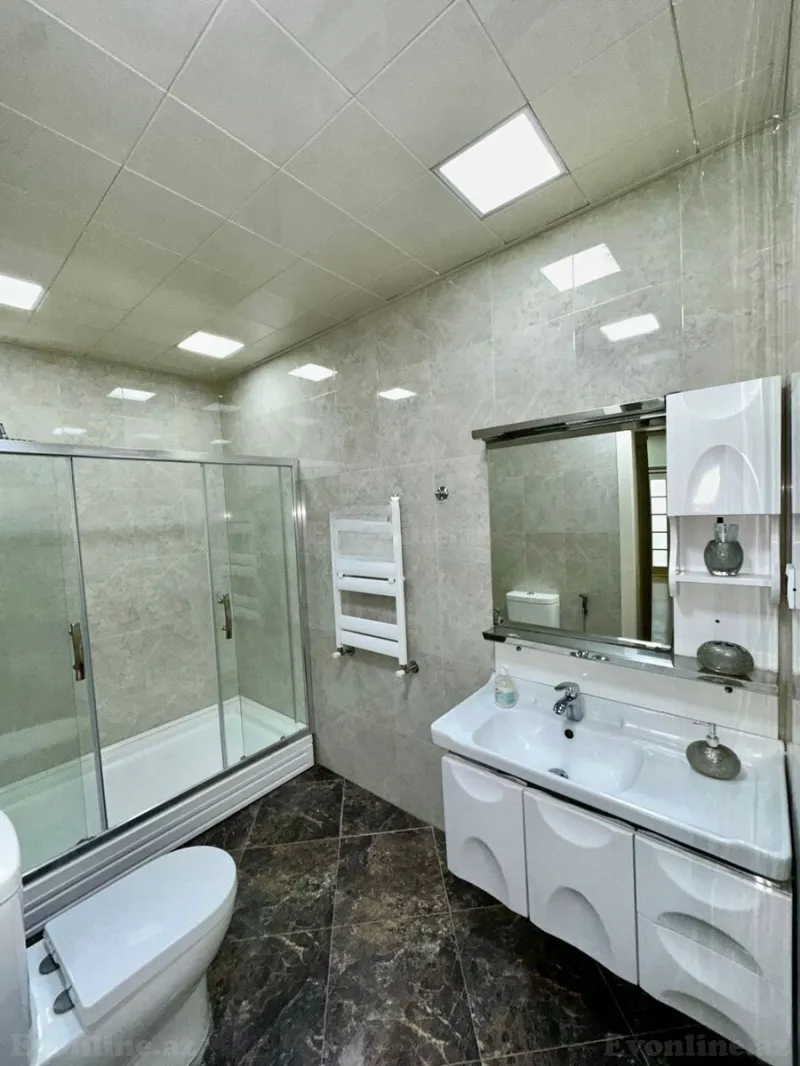Kirayə verilir 3 otaqlı Mənzil Yeni tikili 120 m² 28 May m. - şəkil 14