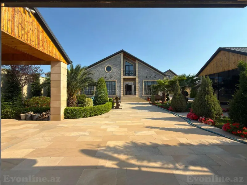 5 otaqlı Həyət evi 200 m² Mərdəkan Satılır