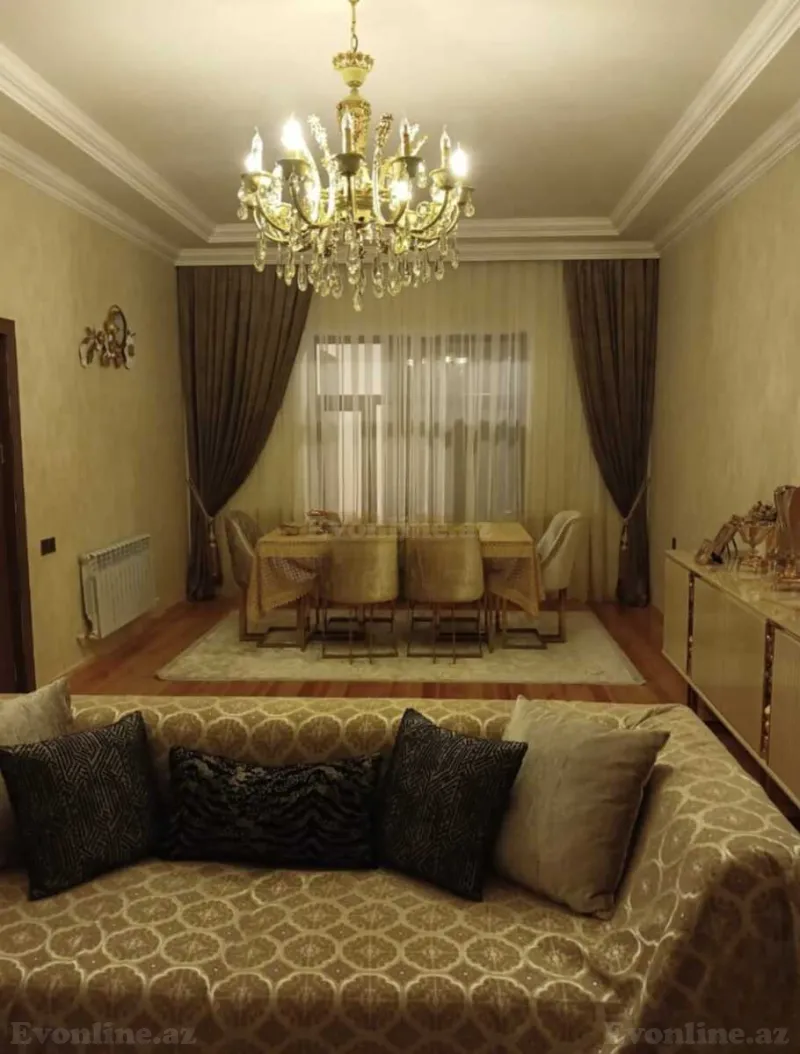Satılır 5 otaqlı Həyət evi 200 m² Gəncə
