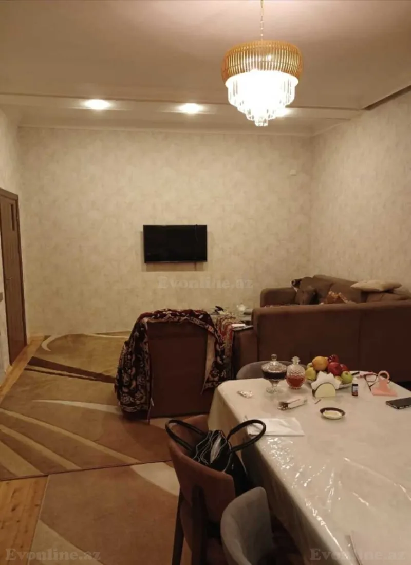 Satılır 5 otaqlı Həyət evi 200 m² Gəncə - şəkil 2