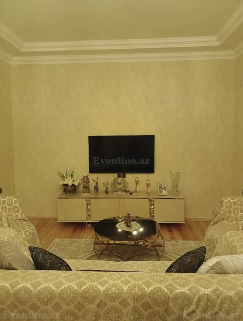 Satılır 5 otaqlı Həyət evi 200 m² Gəncə - şəkil 4