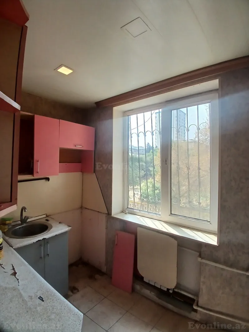 Satılır 1 otaqlı Mənzil Köhnə tikili 40 m² 8-ci mikrorayon - şəkil 12