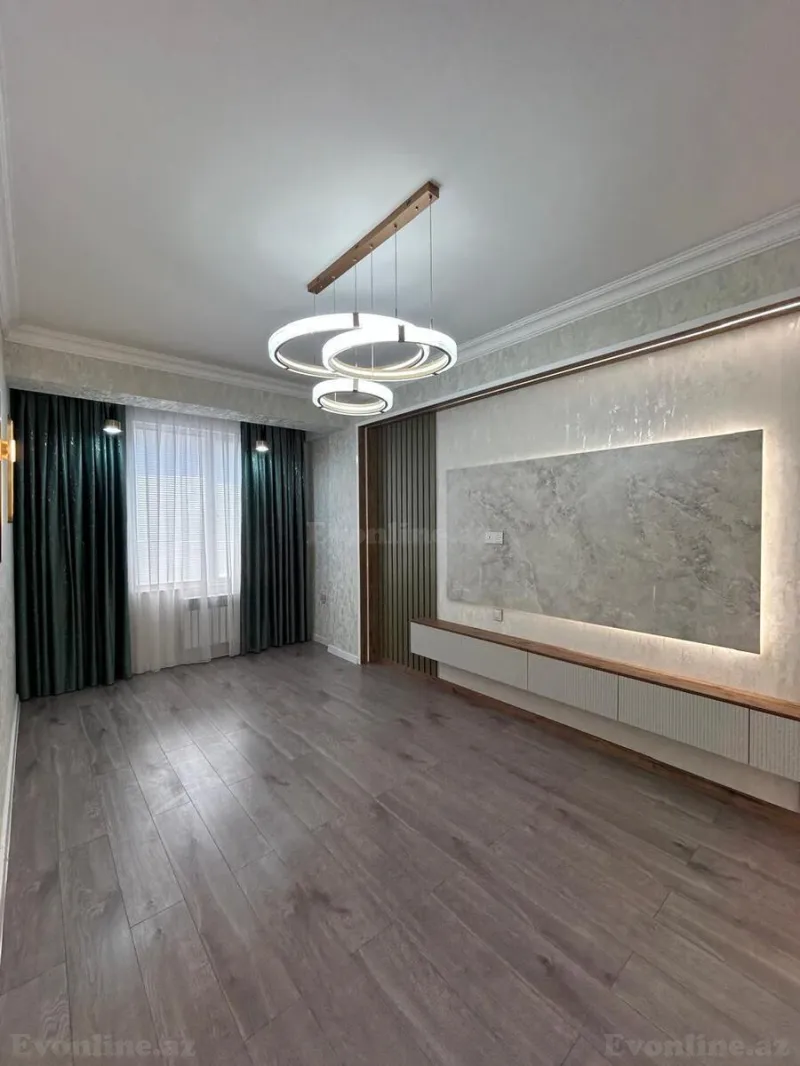 3 otaqlı Mənzil 75 m² Xətai r. Satılır