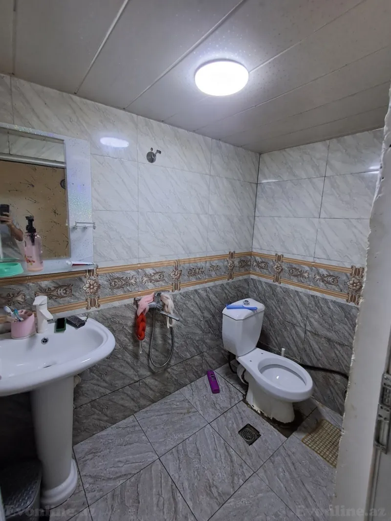 Satılır 2 otaqlı Həyət evi 50 m² Yasamal r. - şəkil 2
