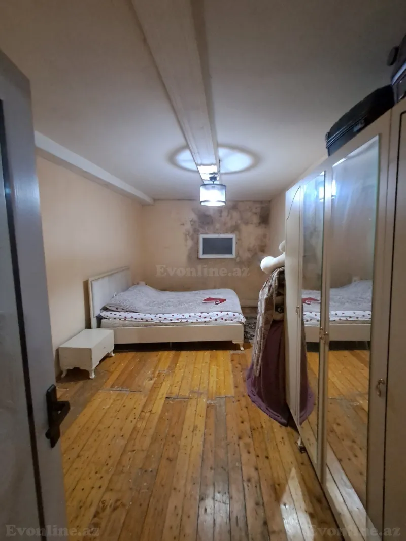 Satılır 2 otaqlı Həyət evi 50 m² Yasamal r. - şəkil 7