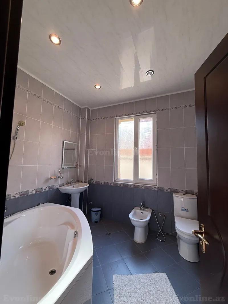 Satılır 12 otaqlı Həyət evi 600 m² Badamdar - şəkil 10