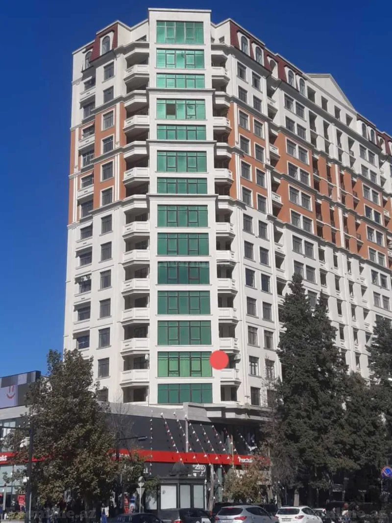 3 otaqlı Mənzil 130 m² Nəriman Nərimanov m. Kirayə verilir