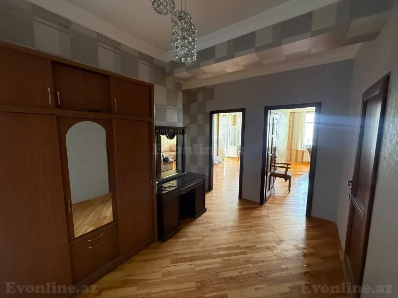 3 otaqlı Mənzil 120 m² Yeni Yasamal Kirayə verilir