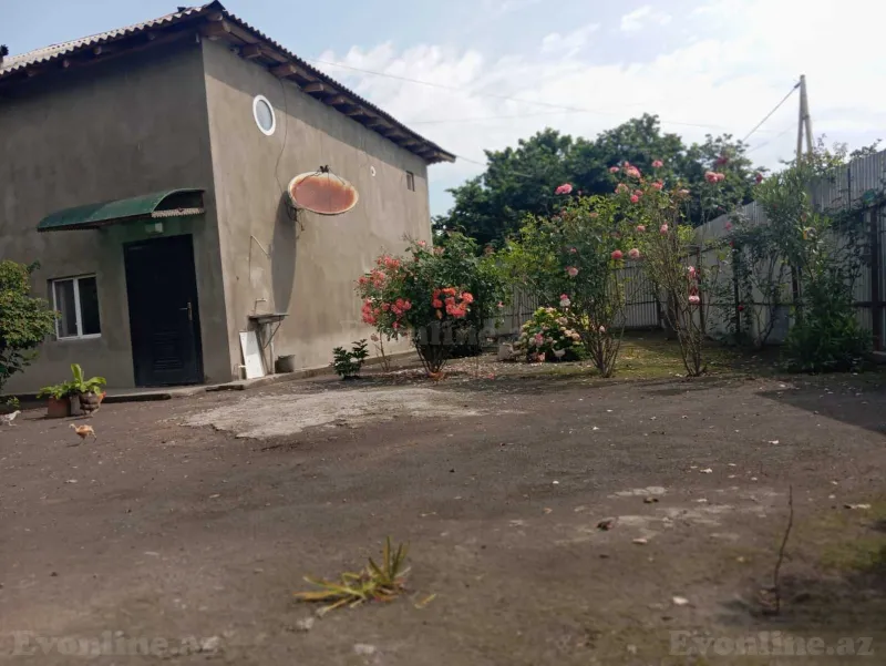 Satılır 4 otaqlı Həyət evi 200 m² Oğuz - şəkil 2