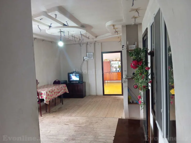 Satılır 4 otaqlı Həyət evi 200 m² Oğuz - şəkil 13