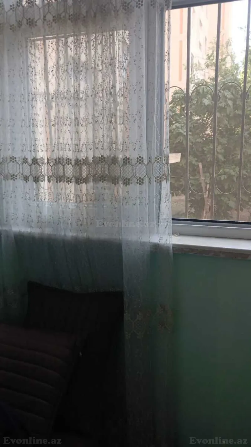 3 otaqlı Mənzil 65 m² Günəşli Satılır