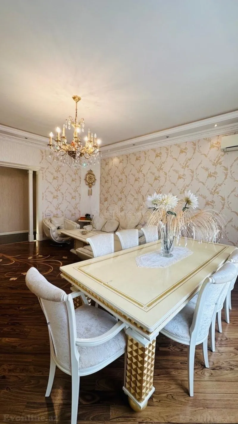 Satılır 3 otaqlı Mənzil Yeni tikili 120 m² Səbail r. - şəkil 4