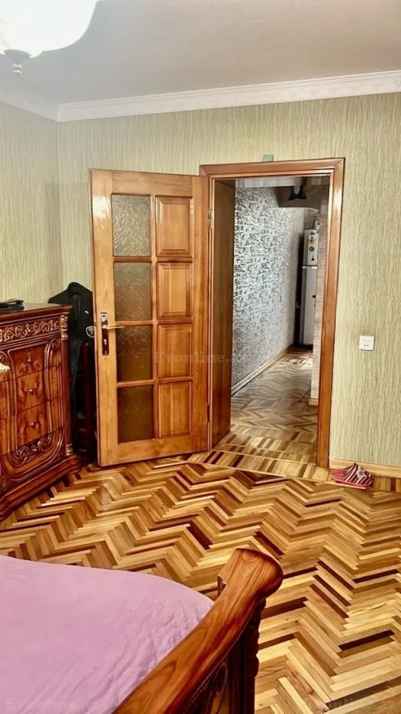 Kirayə verilir 3 otaqlı Mənzil Köhnə tikili 68 m² Koroğlu m. - şəkil 7