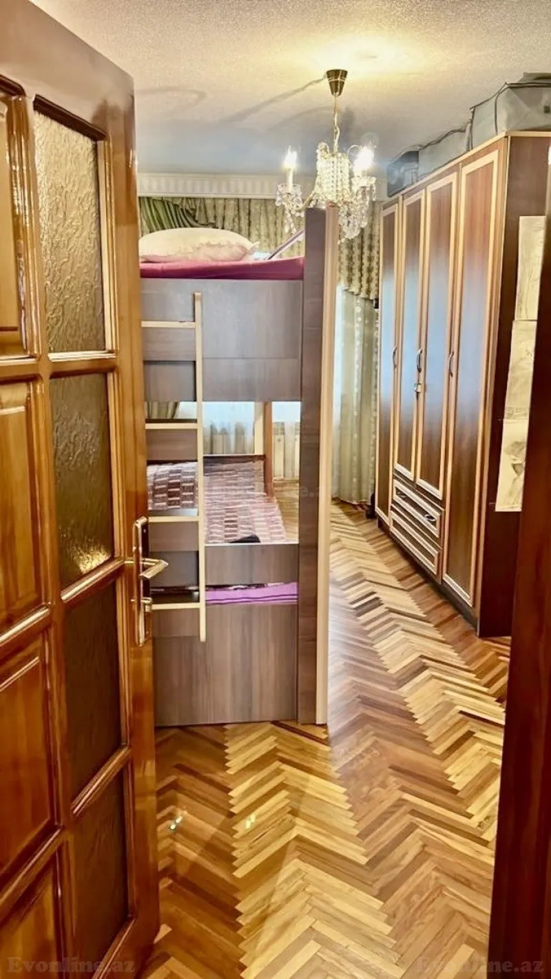 Kirayə verilir 3 otaqlı Mənzil Köhnə tikili 68 m² Koroğlu m. - şəkil 8